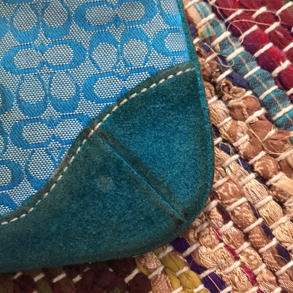 Coach wristlet - Picture 6 of 7